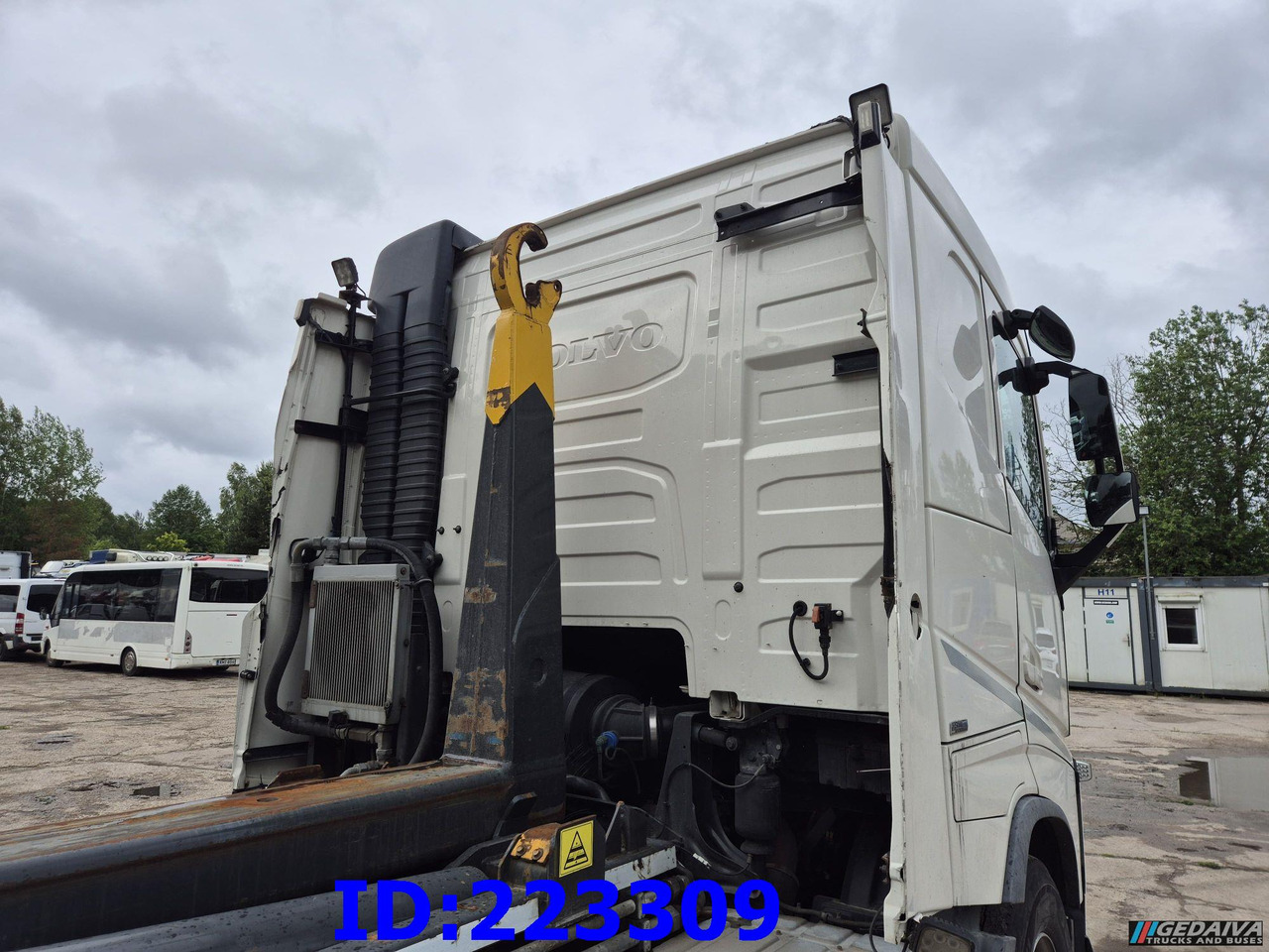 VOLVO FH13 540HP 8x2 Hook lift (2axles steering - 2 axles lifting) - Haakarmsysteem vrachtwagen: afbeelding 5 VOLVO FH13 540HP 8x2 Hook lift (2axles steering - 2 axles lifting) - Haakarmsysteem vrachtwagen: afbeelding 5
