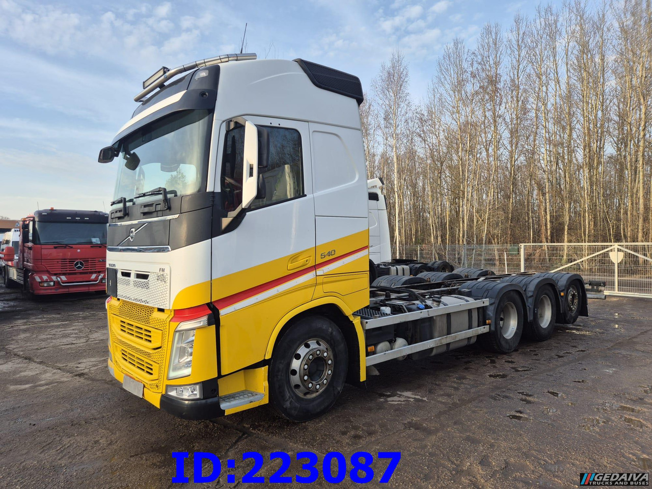 VOLVO FH13 540HP 8x4 Lifting axle - Chassis vrachtwagen: afbeelding 1 VOLVO FH13 540HP 8x4 Lifting axle - Chassis vrachtwagen: afbeelding 1