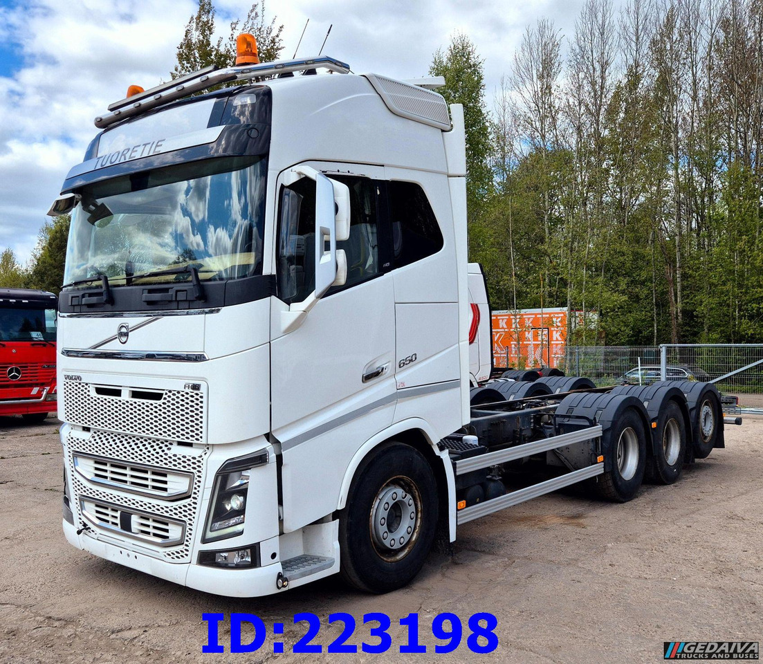 VOLVO FH16 650HP 8X4 (Steering axle) - Chassis vrachtwagen: afbeelding 1 VOLVO FH16 650HP 8X4 (Steering axle) - Chassis vrachtwagen: afbeelding 1