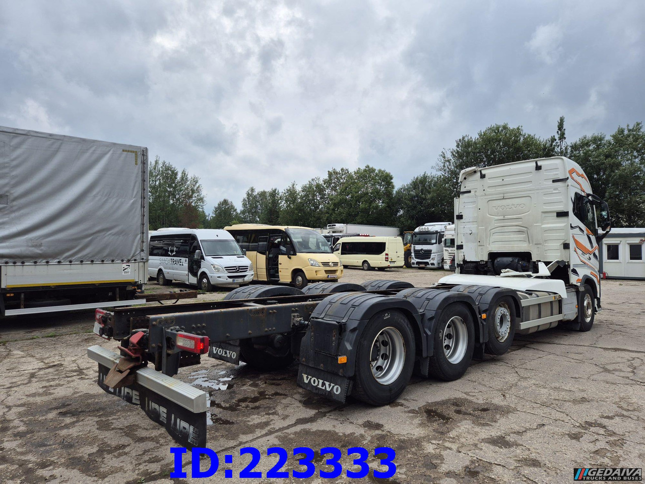 VOLVO FH16 650HP 8X4 (Steering axle) - Chassis vrachtwagen: afbeelding 5 VOLVO FH16 650HP 8X4 (Steering axle) - Chassis vrachtwagen: afbeelding 5