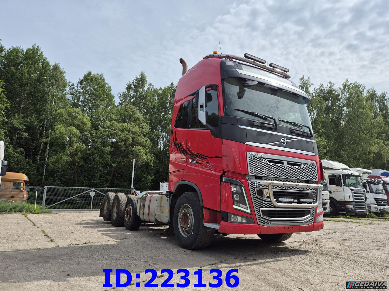 VOLVO FH16 750HP - 8x4 -Big Axles - Chassis vrachtwagen: afbeelding 4 VOLVO FH16 750HP - 8x4 -Big Axles - Chassis vrachtwagen: afbeelding 4