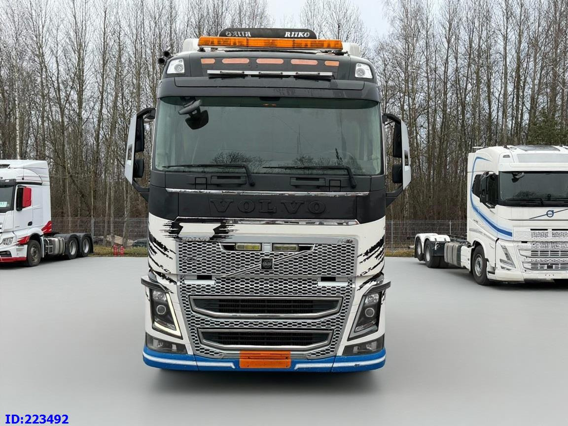 VOLVO FH16 750HP 8x4 - Chassis vrachtwagen: afbeelding 2 VOLVO FH16 750HP 8x4 - Chassis vrachtwagen: afbeelding 2