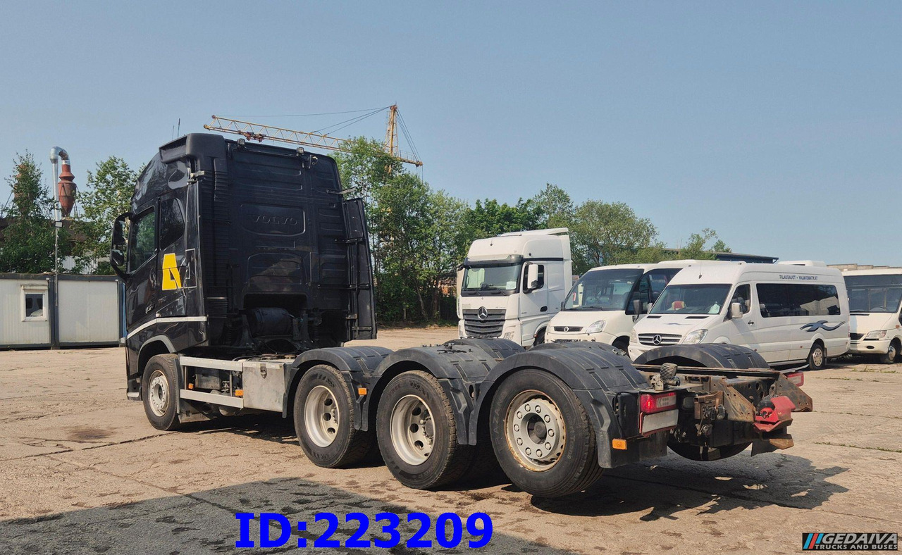 VOLVO FH16 750HP 8x4 Steering axle - Chassis vrachtwagen: afbeelding 5 VOLVO FH16 750HP 8x4 Steering axle - Chassis vrachtwagen: afbeelding 5
