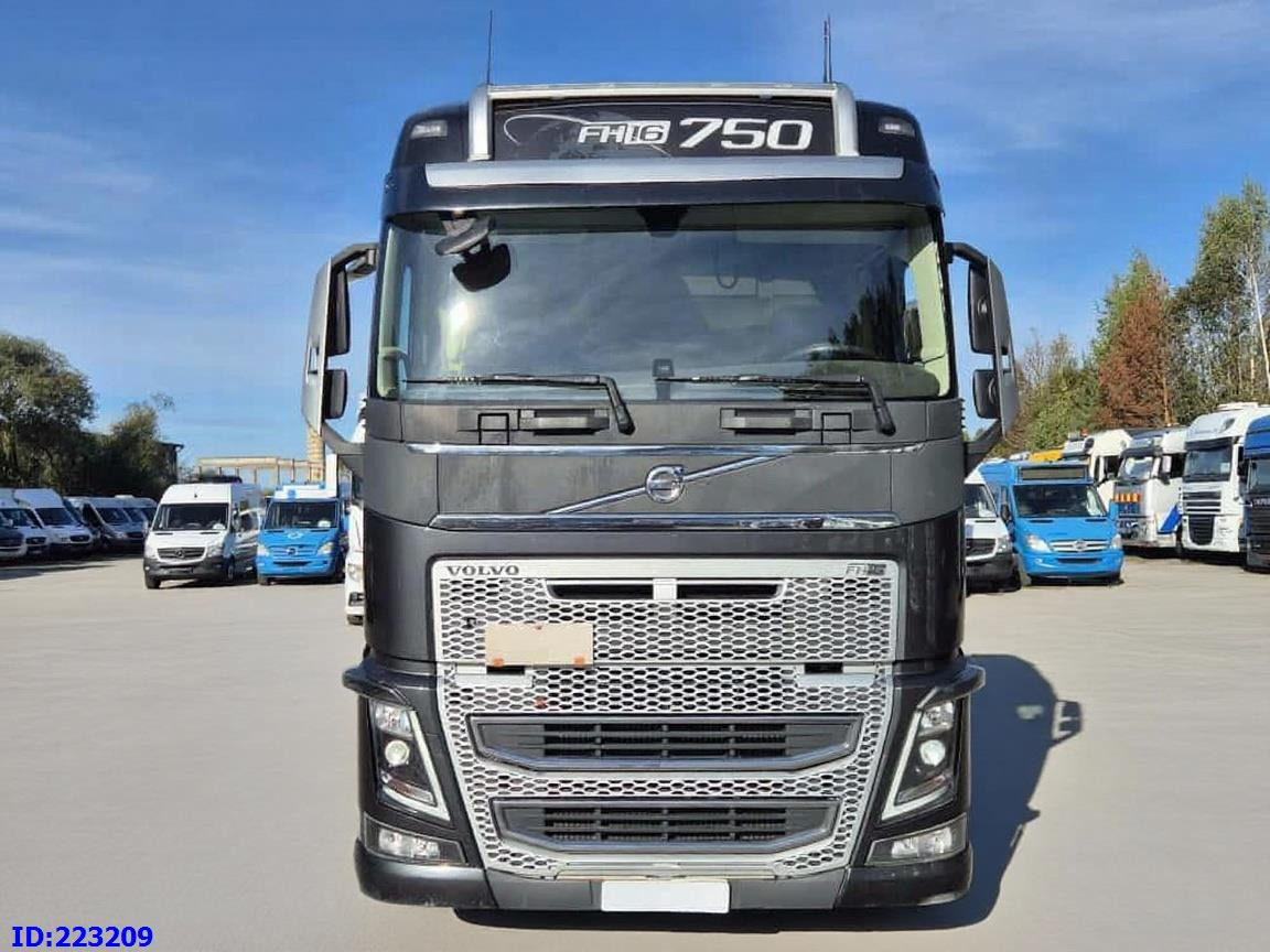 VOLVO FH16 750HP 8x4 Steering axle - Chassis vrachtwagen: afbeelding 2 VOLVO FH16 750HP 8x4 Steering axle - Chassis vrachtwagen: afbeelding 2
