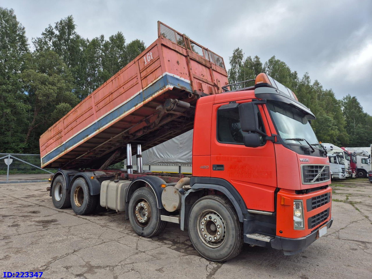 VOLVO FM12 420HP 8X4 Manual - Kipper vrachtwagen: afbeelding 4 VOLVO FM12 420HP 8X4 Manual - Kipper vrachtwagen: afbeelding 4