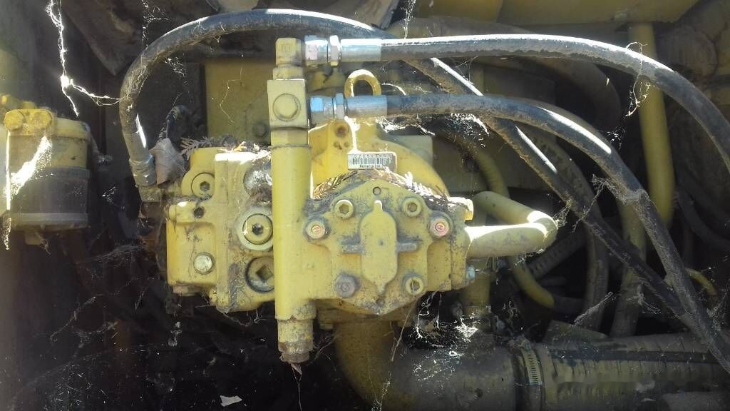 Komatsu PC 210 - Rupsgraafmachine: afbeelding 5 Komatsu PC 210 - Rupsgraafmachine: afbeelding 5