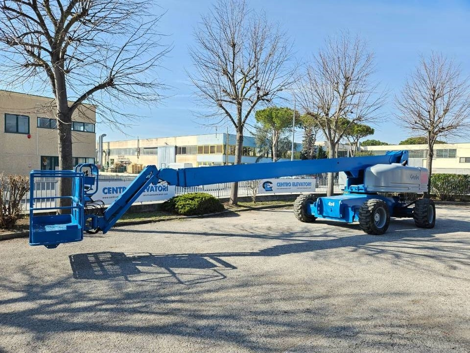 Genie S 85 4WD - Telescoophoogwerker: afbeelding 3 Genie S 85 4WD - Telescoophoogwerker: afbeelding 3