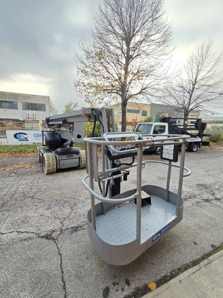 Niftylift HR 15 HDE - Knikarmhoogwerker: afbeelding 4 Niftylift HR 15 HDE - Knikarmhoogwerker: afbeelding 4