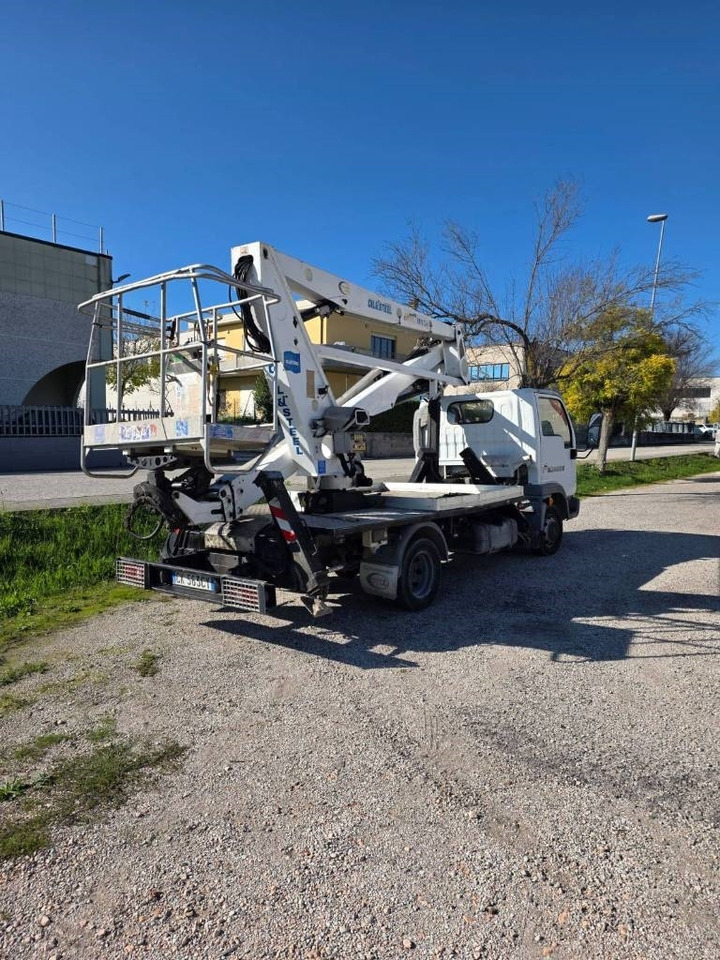 Oil & Steel Snake 19.11 City - Vrachtwagen hoogwerker: afbeelding 2 Oil & Steel Snake 19.11 City - Vrachtwagen hoogwerker: afbeelding 2