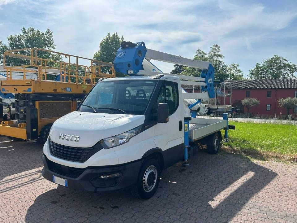 Socage 20D - Vrachtwagen hoogwerker: afbeelding 1 Socage 20D - Vrachtwagen hoogwerker: afbeelding 1