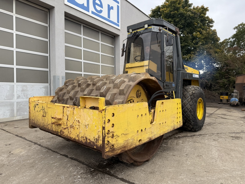 Bomag BW 217 PD-2 (111679) - Schapenpootwals/ Grondverdichter: afbeelding 2 Bomag BW 217 PD-2 (111679) - Schapenpootwals/ Grondverdichter: afbeelding 2