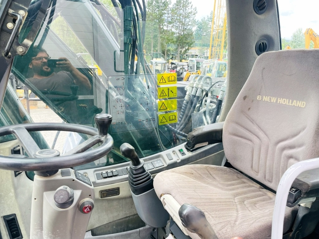 New Holland MH Plus (4054) - Mobiele graafmachine: afbeelding 5 New Holland MH Plus (4054) - Mobiele graafmachine: afbeelding 5