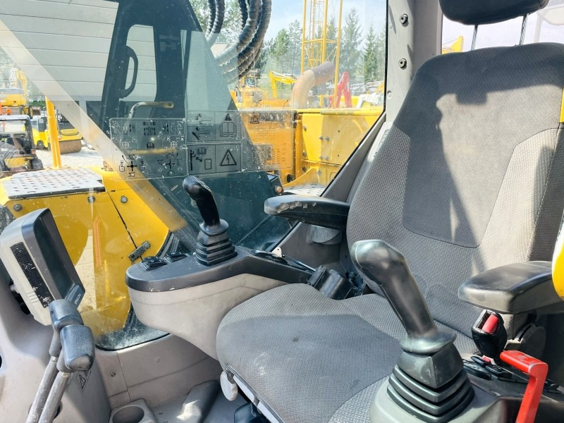 Volvo ECR235CL (3445) - Rupsgraafmachine: afbeelding 5 Volvo ECR235CL (3445) - Rupsgraafmachine: afbeelding 5