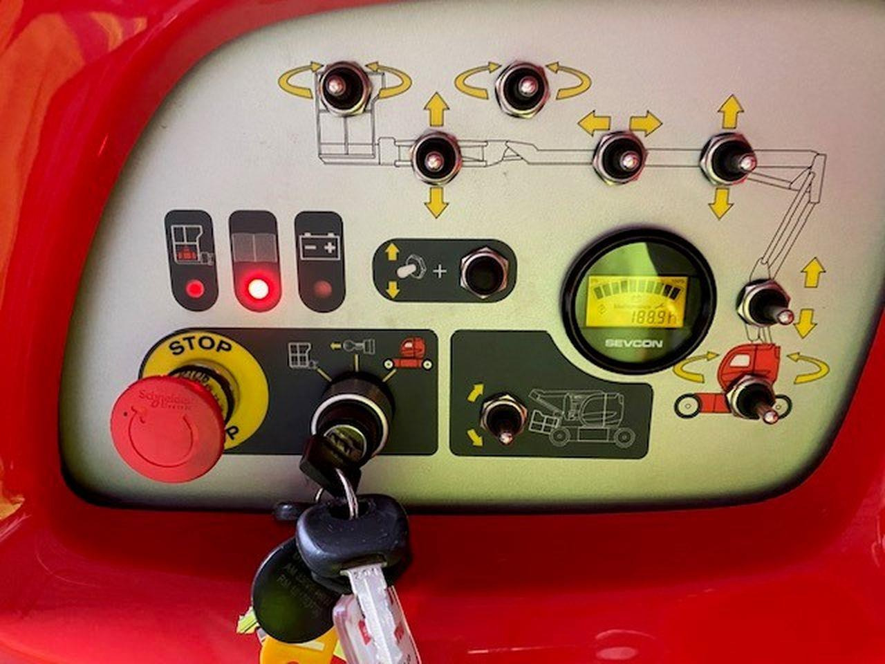 Knikarmhoogwerker Manitou 150AETJ-C: afbeelding 6