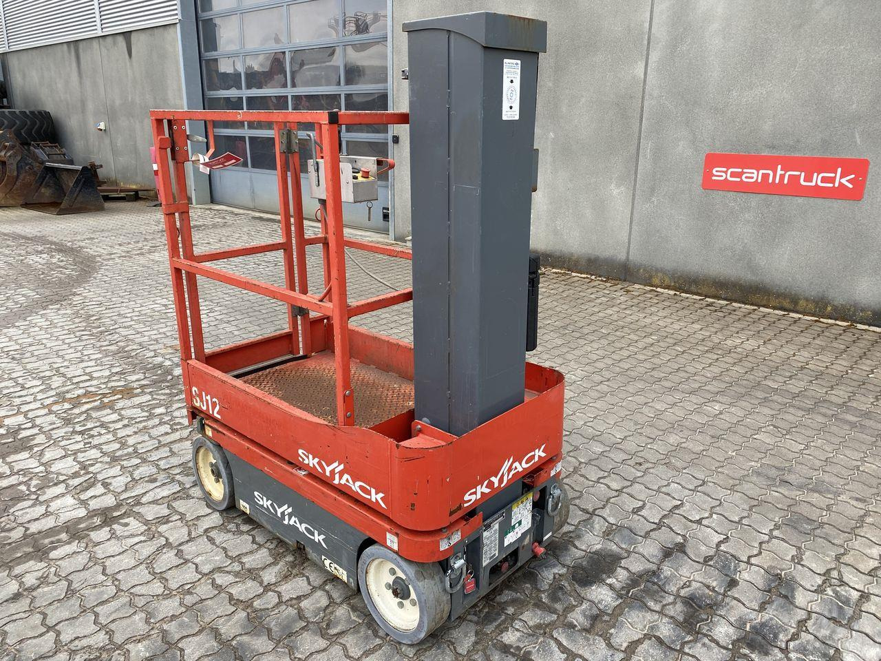 Skyjack SJ12 - Verticale masthoogwerker: afbeelding 2 Skyjack SJ12 - Verticale masthoogwerker: afbeelding 2