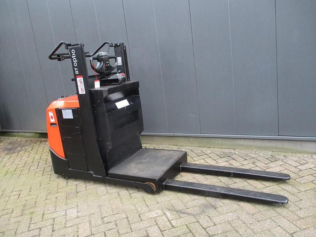 Toyota OSE 100W - Orderverzameltruck: afbeelding 2 Toyota OSE 100W - Orderverzameltruck: afbeelding 2