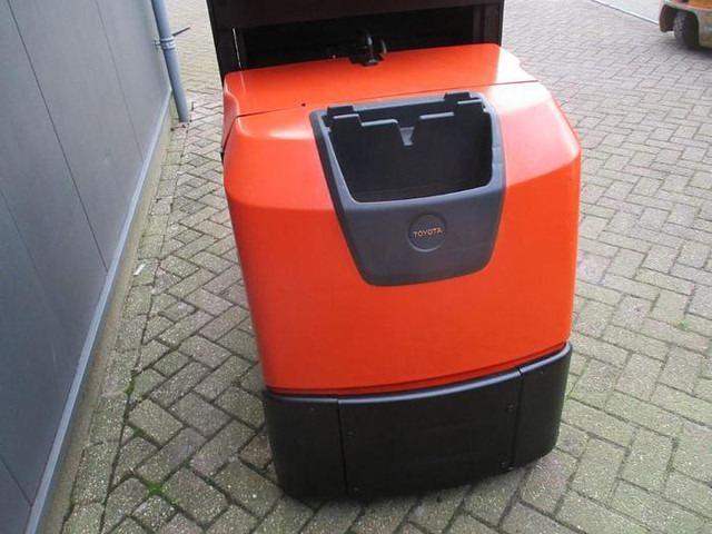 Toyota OSE 100W - Orderverzameltruck: afbeelding 4 Toyota OSE 100W - Orderverzameltruck: afbeelding 4