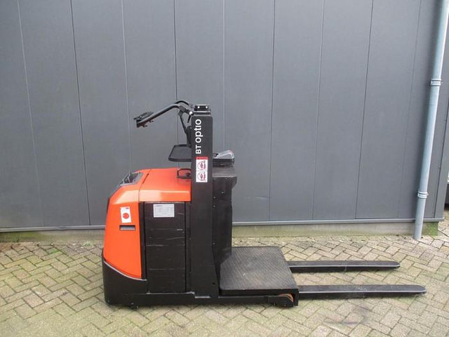 Toyota OSE 100W - Orderverzameltruck: afbeelding 1 Toyota OSE 100W - Orderverzameltruck: afbeelding 1