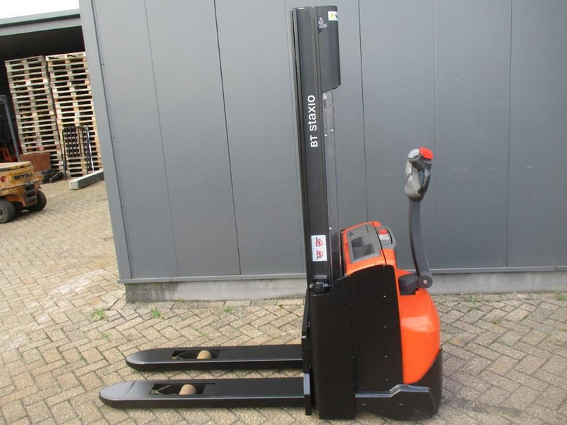 Toyota SWE 100 - Stapelaar: afbeelding 1 Toyota SWE 100 - Stapelaar: afbeelding 1
