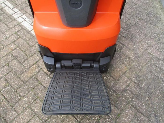 Toyota SWE 120 - Stapelaar: afbeelding 4 Toyota SWE 120 - Stapelaar: afbeelding 4
