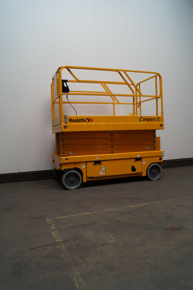 Haulotte Compact 12 - Schaarlift: afbeelding 1 Haulotte Compact 12 - Schaarlift: afbeelding 1