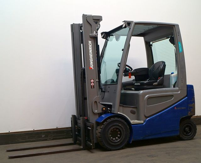Jungheinrich EFG425k - Elektrische heftruck: afbeelding 1 Jungheinrich EFG425k - Elektrische heftruck: afbeelding 1