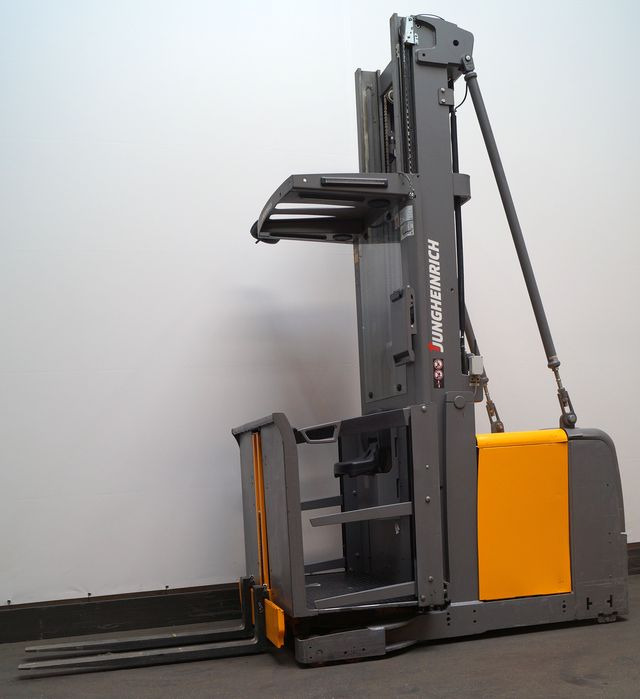 Jungheinrich EKS312 - Orderverzameltruck: afbeelding 1 Jungheinrich EKS312 - Orderverzameltruck: afbeelding 1