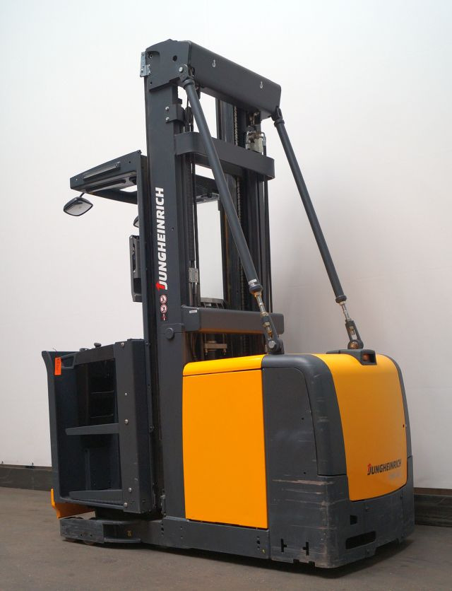 Jungheinrich EKS312 - Orderverzameltruck: afbeelding 2 Jungheinrich EKS312 - Orderverzameltruck: afbeelding 2
