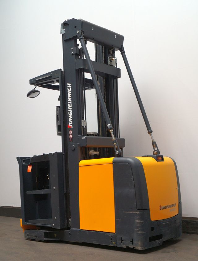 Jungheinrich EKS312 - Orderverzameltruck: afbeelding 2 Jungheinrich EKS312 - Orderverzameltruck: afbeelding 2