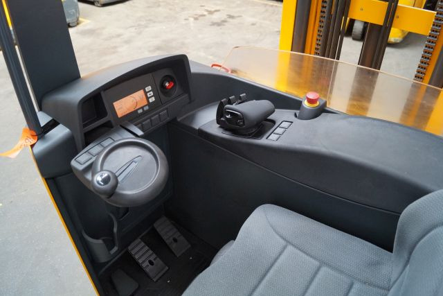 Jungheinrich ETV214 - Reach truck: afbeelding 3 Jungheinrich ETV214 - Reach truck: afbeelding 3