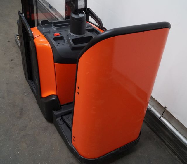 Toyota SPE200D - Stapelaar: afbeelding 3 Toyota SPE200D - Stapelaar: afbeelding 3