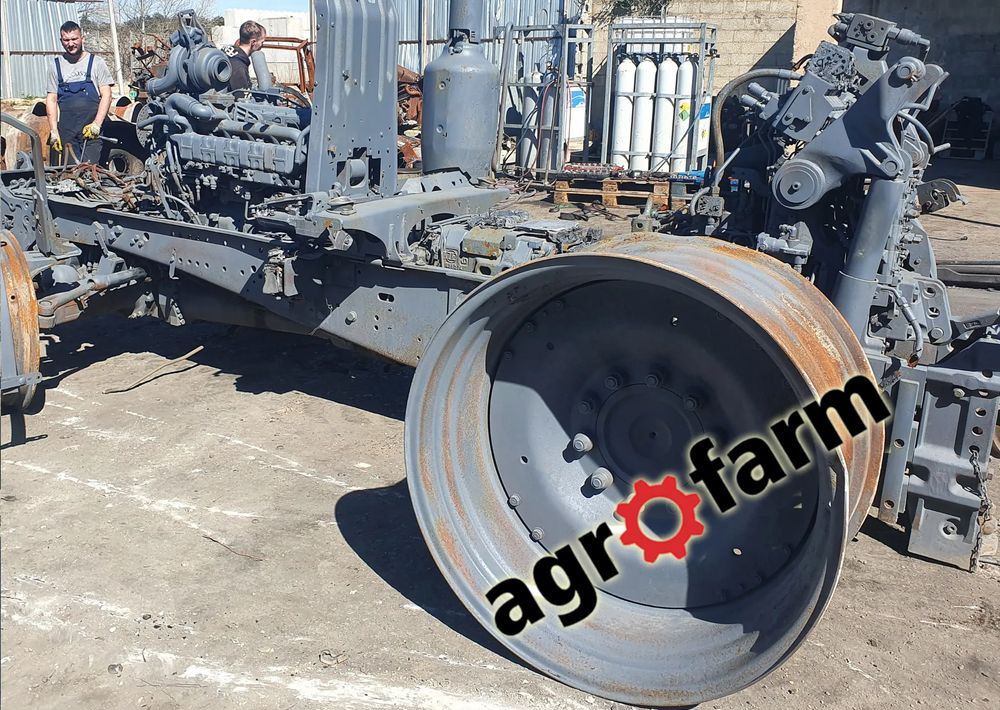 John Deere 6195R 6190 6R most wał blok skrzynia obudowa zwolnica - Versnellingsbak voor Landbouwmachine: afbeelding 4 John Deere 6195R 6190 6R most wał blok skrzynia obudowa zwolnica - Versnellingsbak voor Landbouwmachine: afbeelding 4