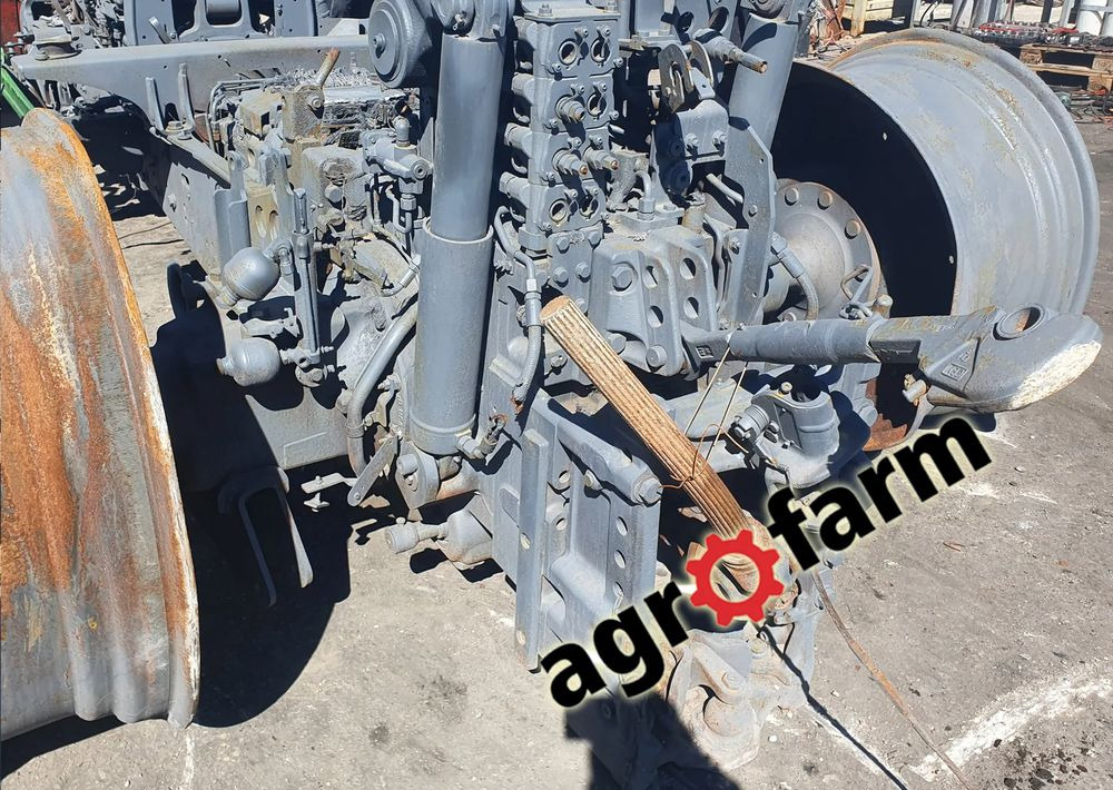 John Deere 6195R 6190 6R most wał blok skrzynia obudowa zwolnica - Versnellingsbak voor Landbouwmachine: afbeelding 2 John Deere 6195R 6190 6R most wał blok skrzynia obudowa zwolnica - Versnellingsbak voor Landbouwmachine: afbeelding 2