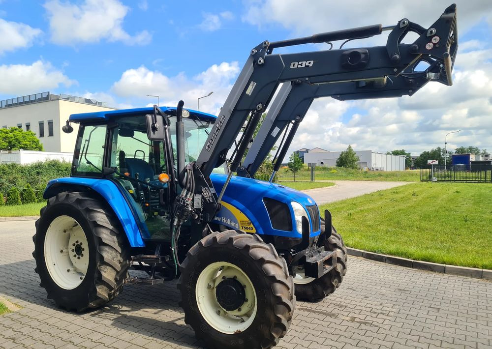 New Holland T5040 - Tractor: afbeelding 2 New Holland T5040 - Tractor: afbeelding 2