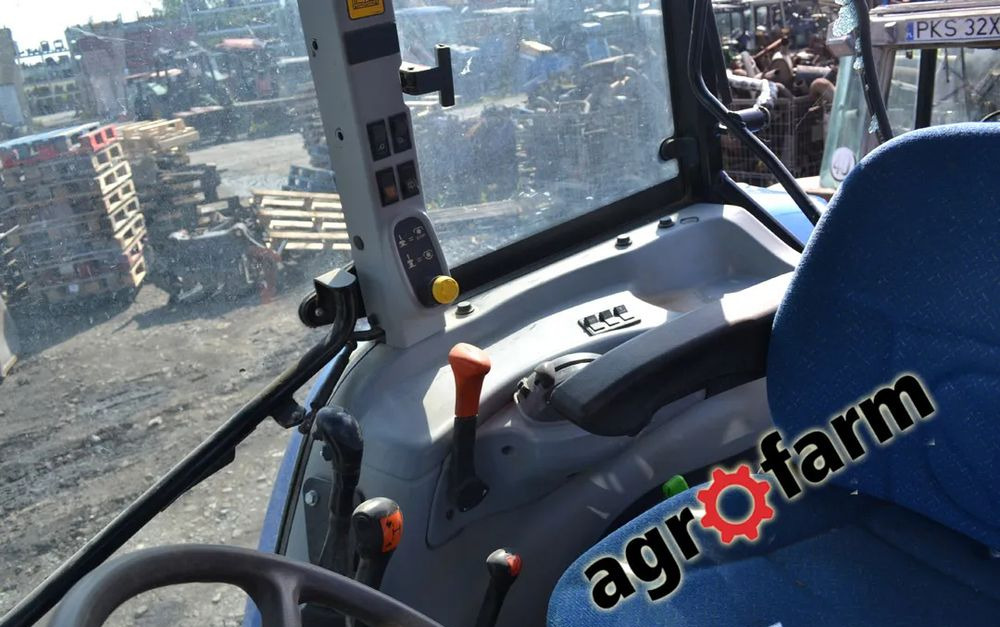New Holland T5050 skrzynia silnik most obudowa piasta blok zawór - Versnellingsbak voor Landbouwmachine: afbeelding 5 New Holland T5050 skrzynia silnik most obudowa piasta blok zawór - Versnellingsbak voor Landbouwmachine: afbeelding 5