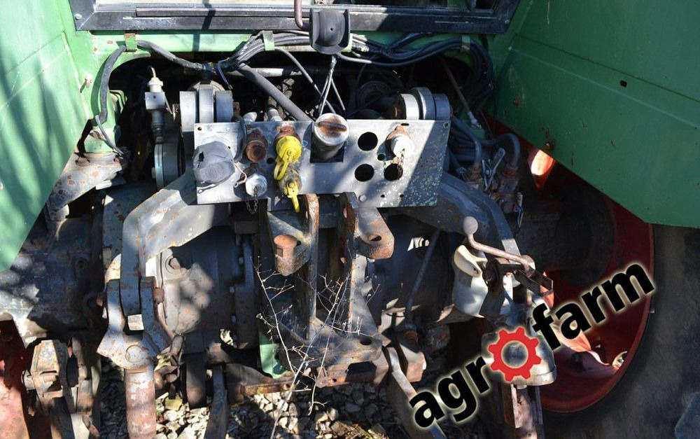 Fendt części używane 612 614 615 LSA 611 silnik wał skrzynia most oś podnośnik zwolnica - Onderdelen: afbeelding 4 Fendt części używane 612 614 615 LSA 611 silnik wał skrzynia most oś podnośnik zwolnica - Onderdelen: afbeelding 4