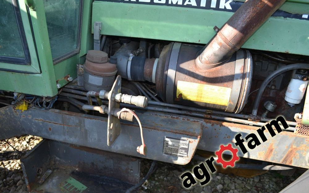 Fendt części używane 612 614 615 LSA 611 silnik wał skrzynia most oś podnośnik zwolnica - Onderdelen: afbeelding 3 Fendt części używane 612 614 615 LSA 611 silnik wał skrzynia most oś podnośnik zwolnica - Onderdelen: afbeelding 3