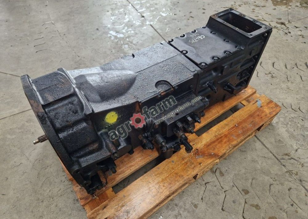 Skrzynia biegów Claas Celtis 446 - Versnellingsbak: afbeelding 2 Skrzynia biegów Claas Celtis 446 - Versnellingsbak: afbeelding 2