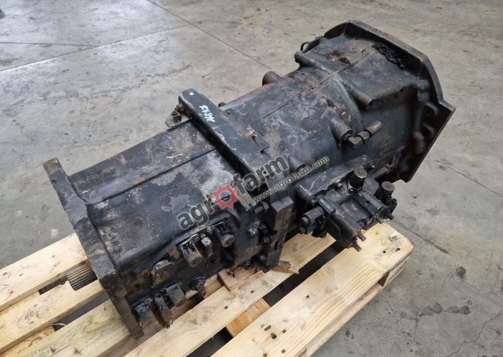 Skrzynia biegów Massey Ferguson 5435 - Versnellingsbak: afbeelding 1 Skrzynia biegów Massey Ferguson 5435 - Versnellingsbak: afbeelding 1