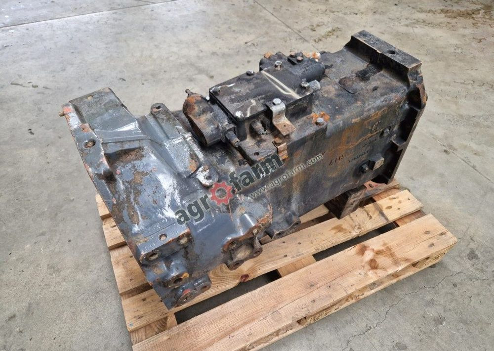 Skrzynia biegów New Holland TS100 - Versnellingsbak: afbeelding 1 Skrzynia biegów New Holland TS100 - Versnellingsbak: afbeelding 1