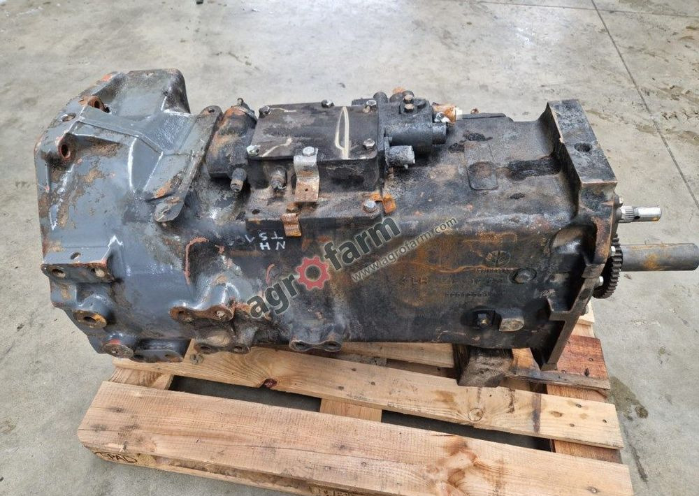 Skrzynia biegów New Holland TS100 - Versnellingsbak: afbeelding 2 Skrzynia biegów New Holland TS100 - Versnellingsbak: afbeelding 2