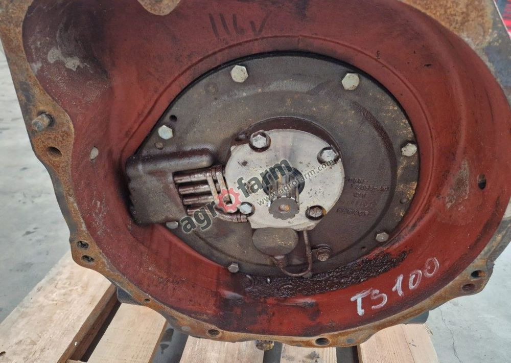 Skrzynia biegów New Holland TS100 - Versnellingsbak: afbeelding 4 Skrzynia biegów New Holland TS100 - Versnellingsbak: afbeelding 4