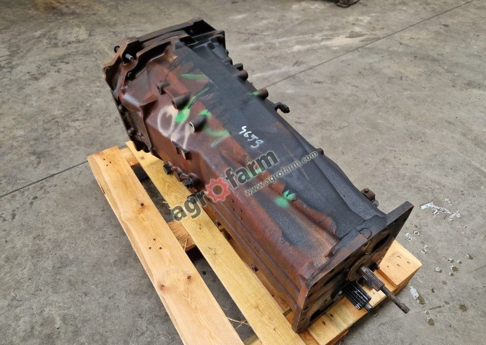 Skrzynia biegów Renault Claas Ares 630 - Versnellingsbak: afbeelding 3 Skrzynia biegów Renault Claas Ares 630 - Versnellingsbak: afbeelding 3
