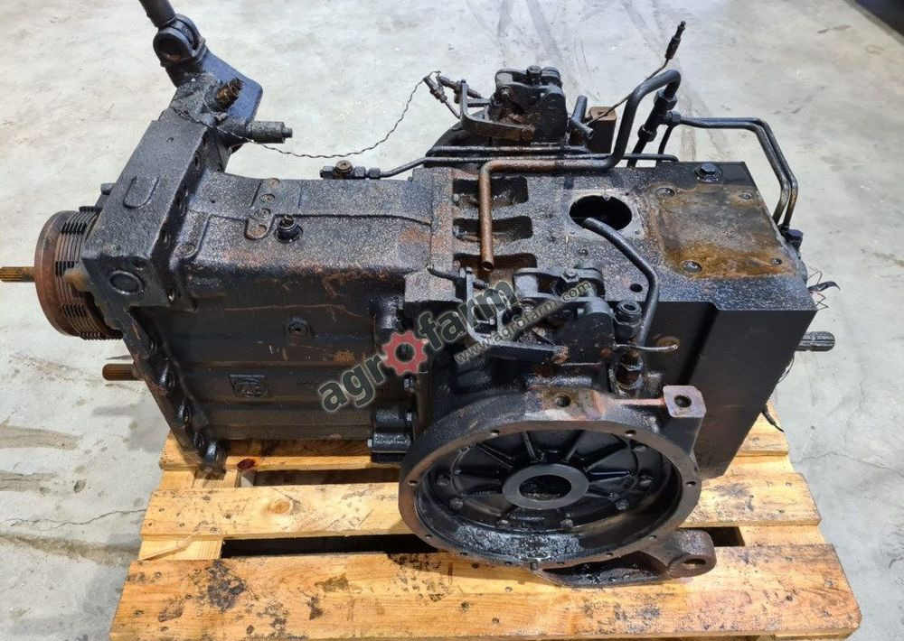 Skrzynia biegów, most tylny Deutz Agrotron 100 - Versnellingsbak: afbeelding 3 Skrzynia biegów, most tylny Deutz Agrotron 100 - Versnellingsbak: afbeelding 3