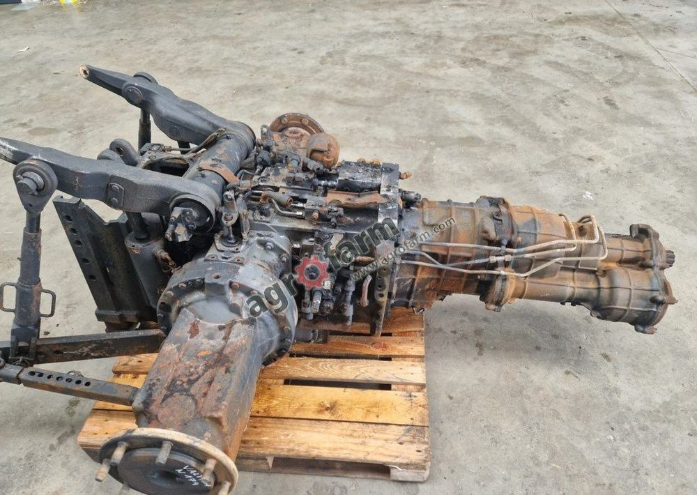 Skrzynia biegów, most tylny Valtra N174 H - Versnellingsbak: afbeelding 1 Skrzynia biegów, most tylny Valtra N174 H - Versnellingsbak: afbeelding 1