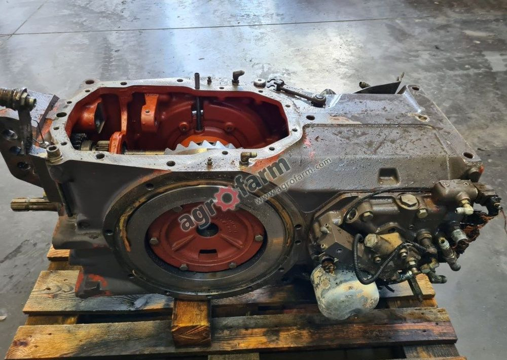 TYLNY MOST MASSEY FERGUSON 6130 0300B01 - Achterass: afbeelding 2 TYLNY MOST MASSEY FERGUSON 6130 0300B01 - Achterass: afbeelding 2