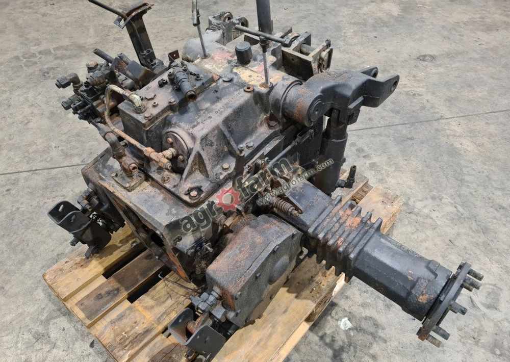 Tylny most Renault Ceres 85 - Versnellingsbak: afbeelding 1 Tylny most Renault Ceres 85 - Versnellingsbak: afbeelding 1