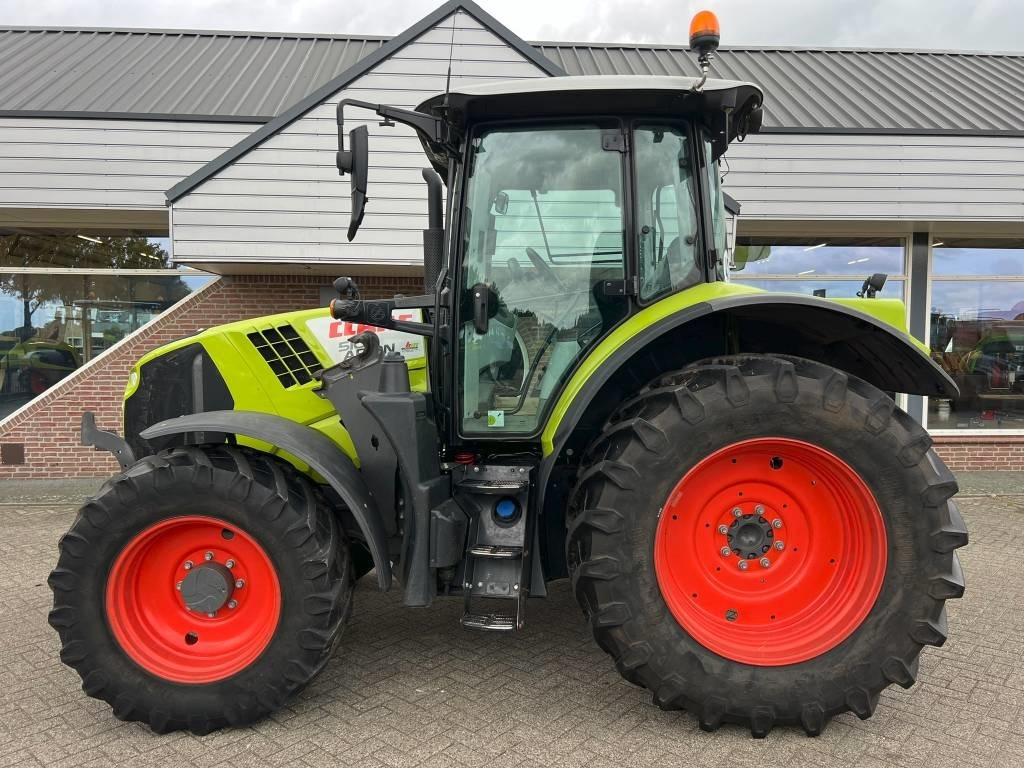 Claas Arion 510 Cis - Tractor: afbeelding 2 Claas Arion 510 Cis - Tractor: afbeelding 2