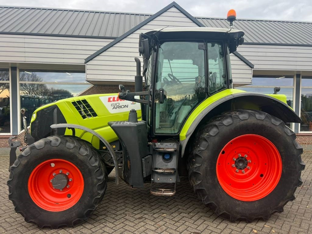 Claas Arion 610 CIS - Tractor: afbeelding 2 Claas Arion 610 CIS - Tractor: afbeelding 2