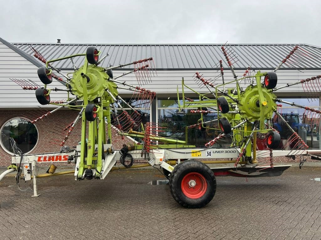 Claas Liner 3000 - Hooischudder: afbeelding 2 Claas Liner 3000 - Hooischudder: afbeelding 2